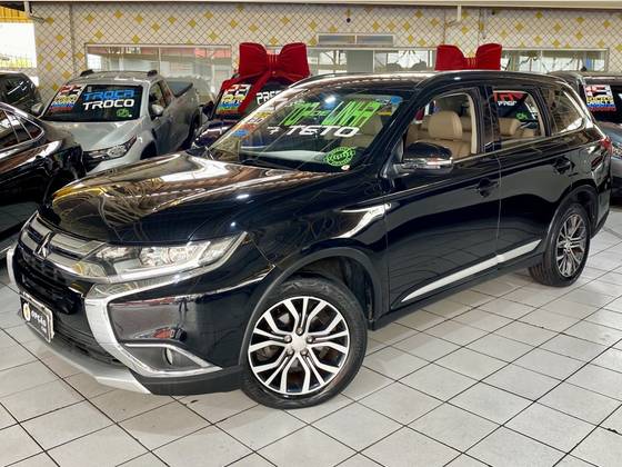 MITSUBISHI OUTLANDER 3.0 GT 4X4 V6 24V GASOLINA 4P AUTOMÁTICO MITSUBISHI OUTLANDER 3.0 GT 4X4 V6 24V GASOLINA 4P AUTOMÁTICO